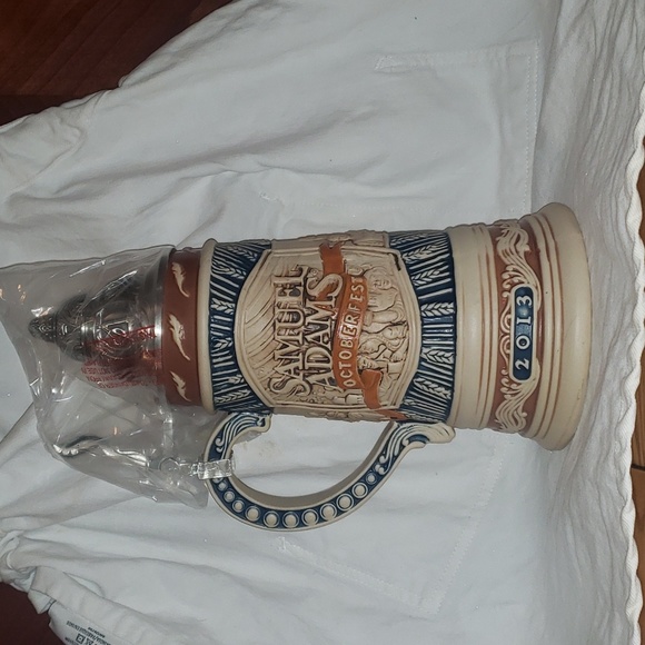 Samuel Adams 2013 & 2014 commemorative Octoberfest collectable steins - Picture 9 of 14